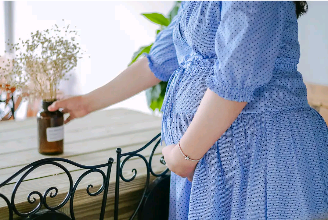 生子彩排让分娩不再恐惧，女性南昌代孕公司多吗期间乳房的保健很重要