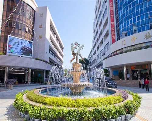 喉咙有异物感，老是想打嗝，吃东西又没问题